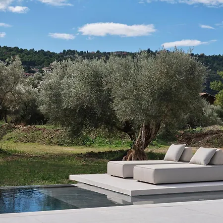 Noero Villa *