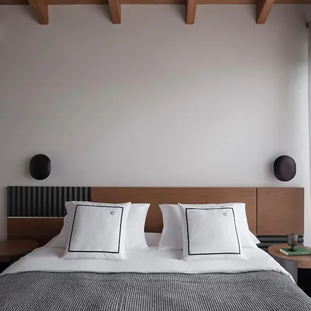 Noero Villa *